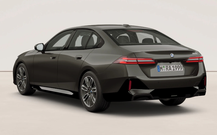 BMW 5-series rear 2026